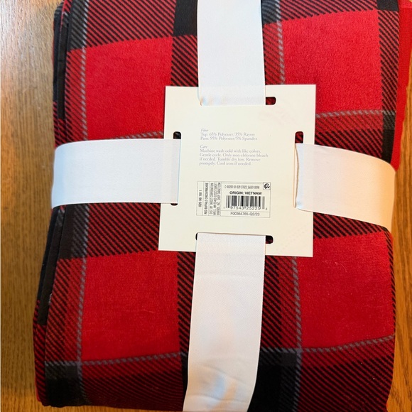 Stars Above Cozy Red and Black Pajama Set - Picture 3 of 3